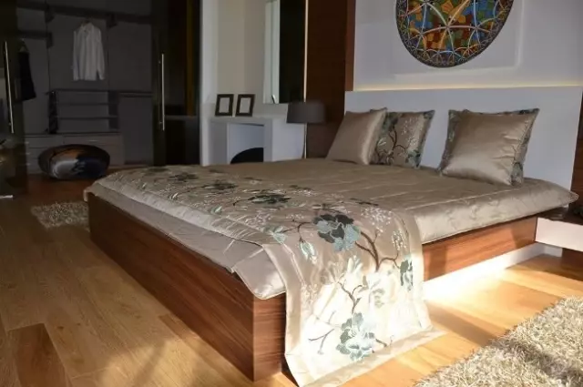 Örnek Dairelere Servet Harcanıyor Örnek Dairelere Servet Harcanıyor
