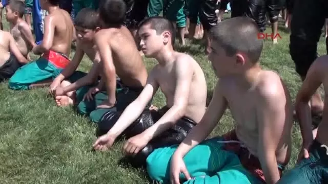 Kumluca'da Başpehlivan Recep Kara Oldu Kumluca'da Başpehlivan Recep Kara Oldu