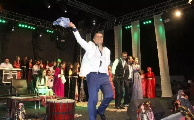 Sanatçı Aydın Aydın'ın Annesi Vefat Etti Haberler