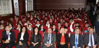 Nurten Öztürk: Trafiği Güvenli Bir Türkiye İçin Ankaralı 'Trafik Dedektifleri' İş Başında Nurten Öztürk: Trafiği Güvenli Bir Türkiye İçin Ankaralı 'Trafik Dedektifleri' İş Başında