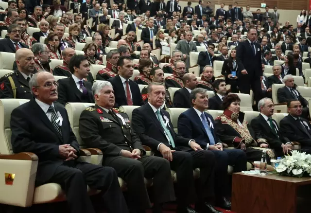 Dünya Alimleri İstanbul'da 'İçtihad ve Kıyası' Konuştu Dünya Alimleri İstanbul'da 'İçtihad ve Kıyası' Konuştu