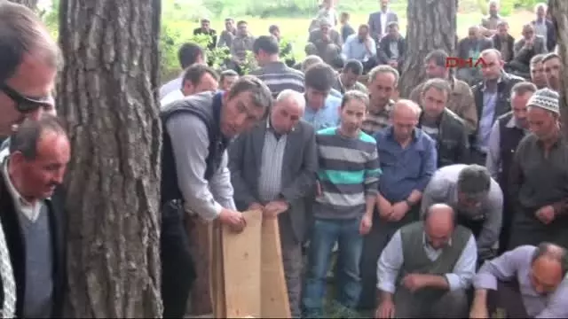 Soma'da 16 Madencinin Cenazesi Savaştepe'ye Getirildi