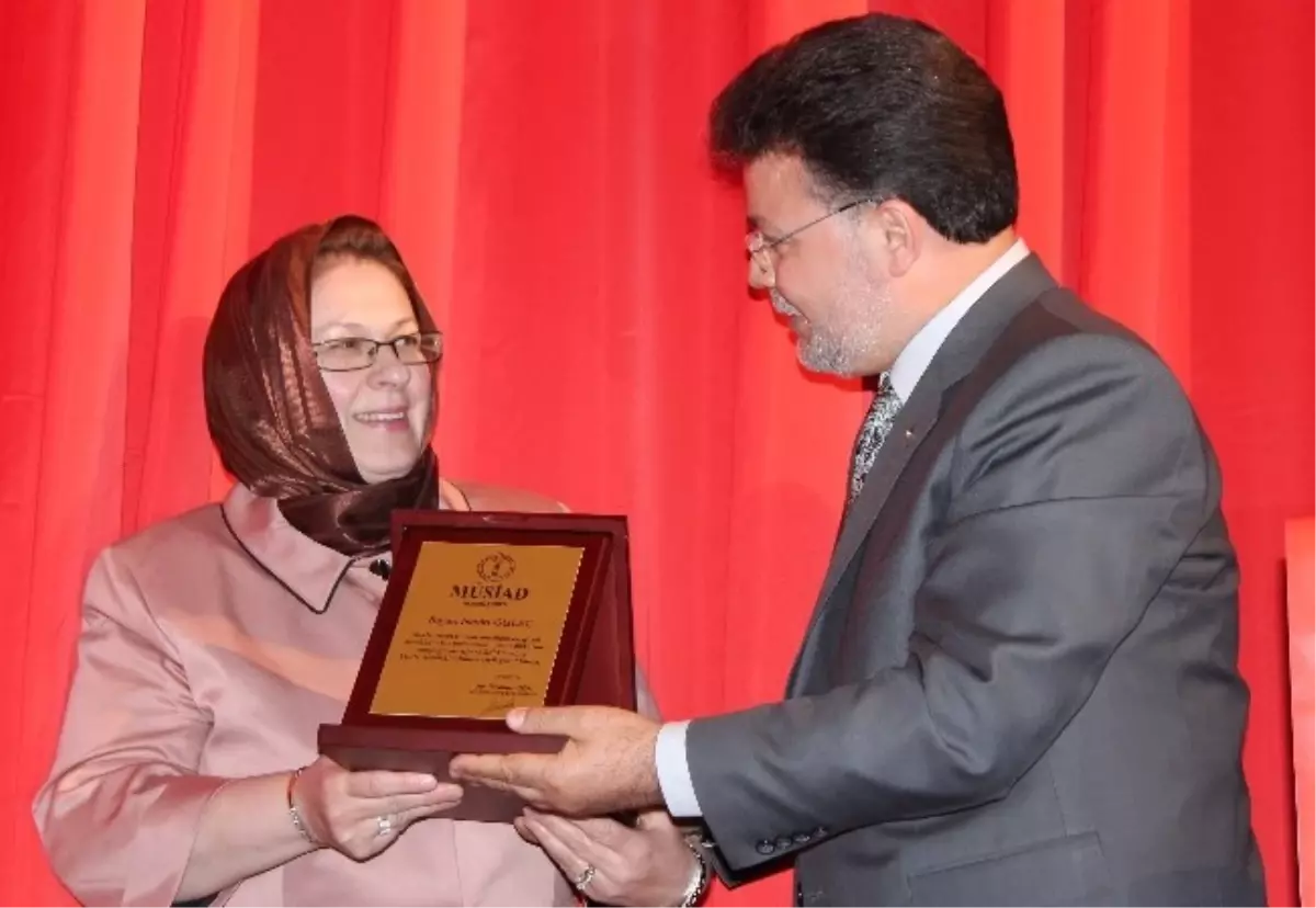 Aile içi ihanet! Nişanlısını değil, annesini seçti