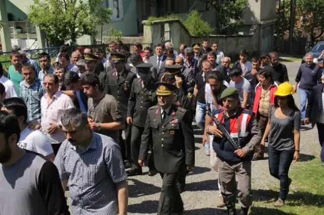 Üniversite Öğrencisinden CHP'li Vekile 'Yürüme' Tepkisi Üniversite Öğrencisinden CHP'li Vekile 'Yürüme' Tepkisi
