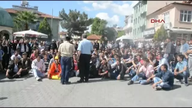 Savaştepeli Madenciler Protesto Gösterisi Yaptı