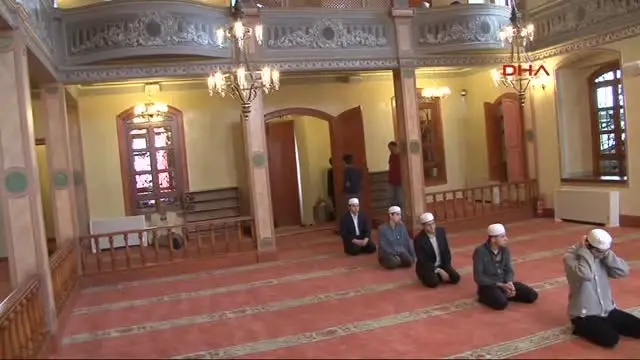 Bülent Arınç Restorasyonu Tamamlanan Caminin Açılışını Yaptı Bülent Arınç Restorasyonu Tamamlanan Caminin Açılışını Yaptı