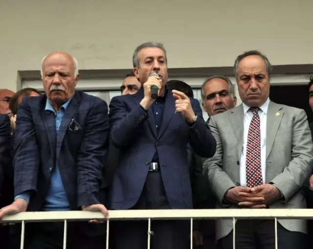 Bakan Mehdi Eker Güroymak'ta Bakan Mehdi Eker Güroymak'ta