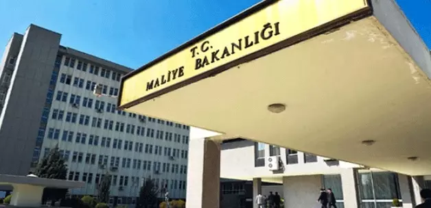 Dışişleri ile Maliye Bakanlıklarında Atama Depremi Dışişleri ile Maliye Bakanlıklarında Atama Depremi