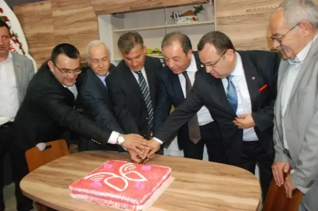 Kelebek Mobilyanın Yeni Mutfak Mağazası Açıldı Kelebek Mobilyanın Yeni Mutfak Mağazası Açıldı