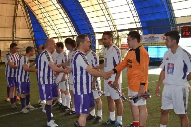 Ereğli'de Kurumlar Arası Futbol Turnuvası Düzenlendi