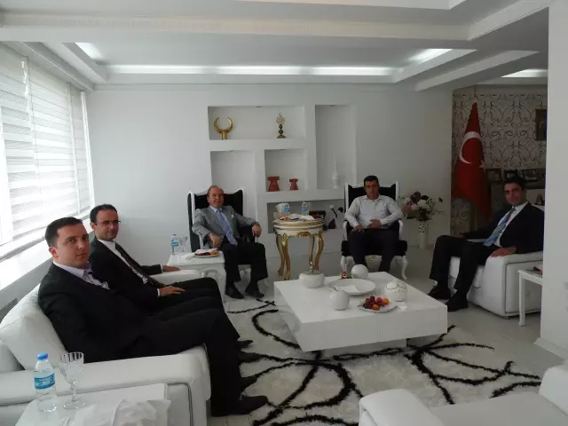 Kaymakam Ali Katırcı'ya Kaymakamlardan Sürpriz Ziyaret