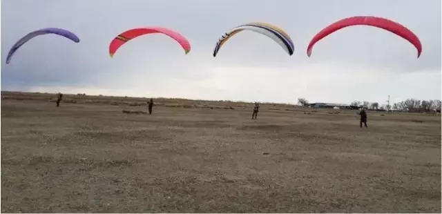 Yamaç Paraşütçüleri Hasan Dağında