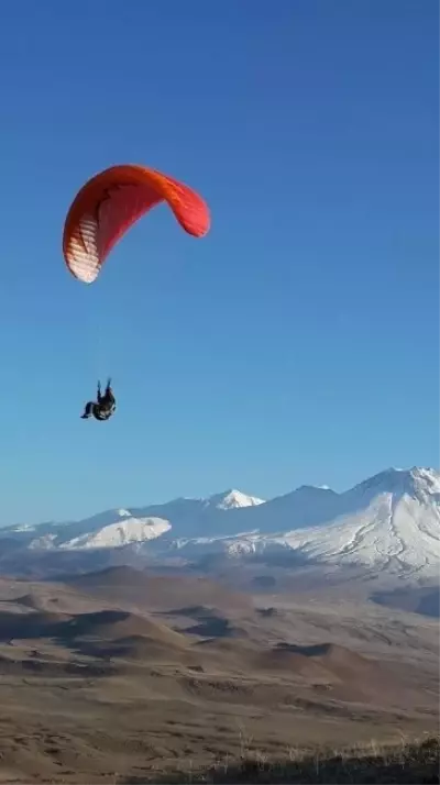 Yamaç Paraşütçüleri Hasan Dağında