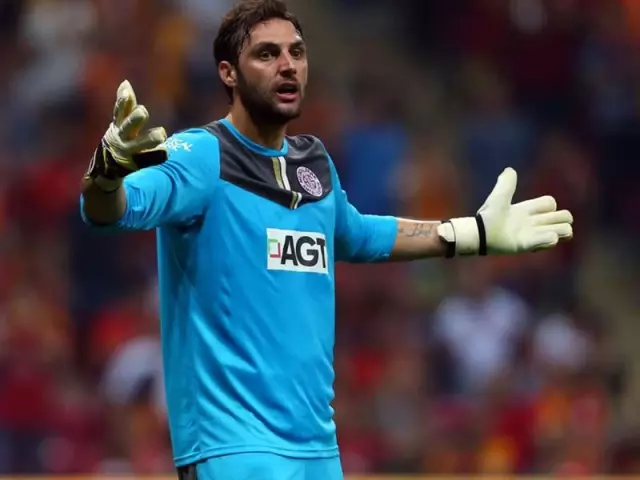 Torku Konyaspor Kalecisini Arıyor