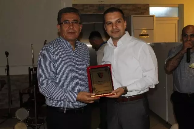 Köprülüspor Şampiyonluk Coşkusunu Yaşadı Köprülüspor Şampiyonluk Coşkusunu Yaşadı