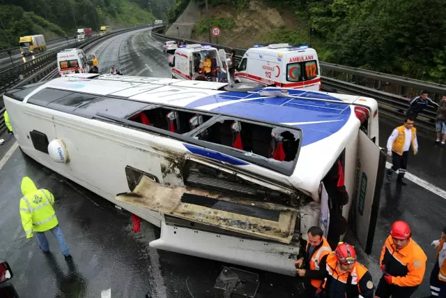 Bolu Daginda Otobus Devrildi 1 Olu 22 Yarali Haber