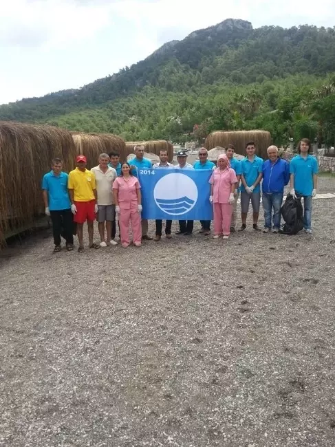 Marmaris Sahillerine Bir Mavi Bayrak Daha Marmaris Sahillerine Bir Mavi Bayrak Daha