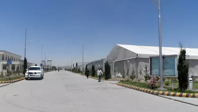 Afganistan, Başkanlık Seçimlerinin İkinci Turuna Hazırlanıyor Afganistan, Başkanlık Seçimlerinin İkinci Turuna Hazırlanıyor