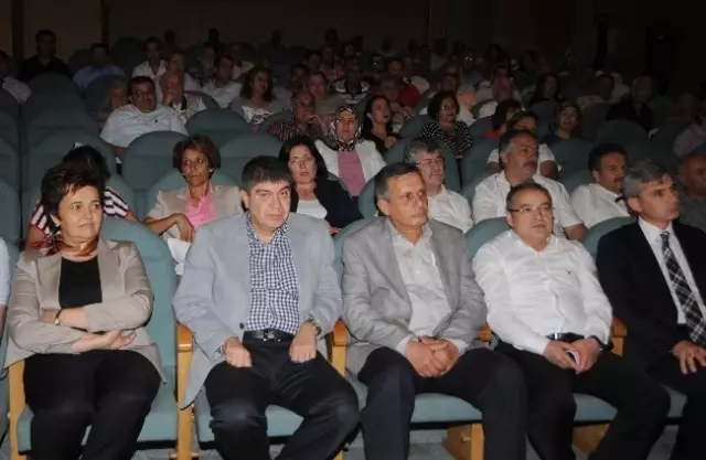Antalya Kent Konseyi Başkanlığı'na Yeniden Semanur Kurt Seçildi