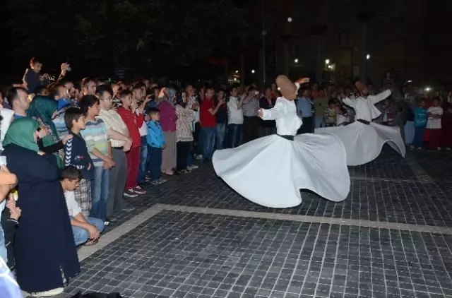 Düzce'de Berat Kandilinde Semazen Gösterisi