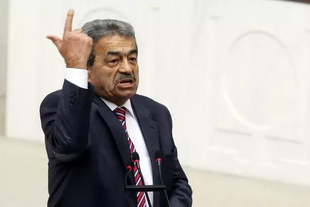 Kamer Genç Kandil Nedeniyle Affedildi