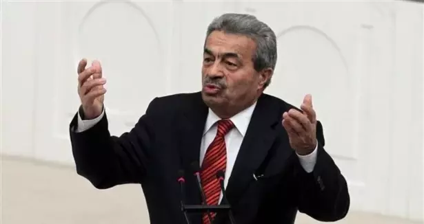 Kamer Genç'e Seviyesiz Konuşma Cezası