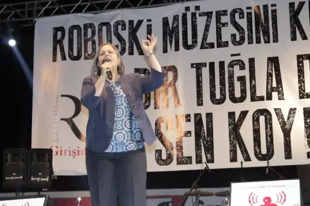 Diyarbakır'da Uludere'de Hayatını Kaybeden 34 Vatandaş İçin Etkinlik Düzenlendi Diyarbakır'da Uludere'de Hayatını Kaybeden 34 Vatandaş İçin Etkinlik Düzenlendi