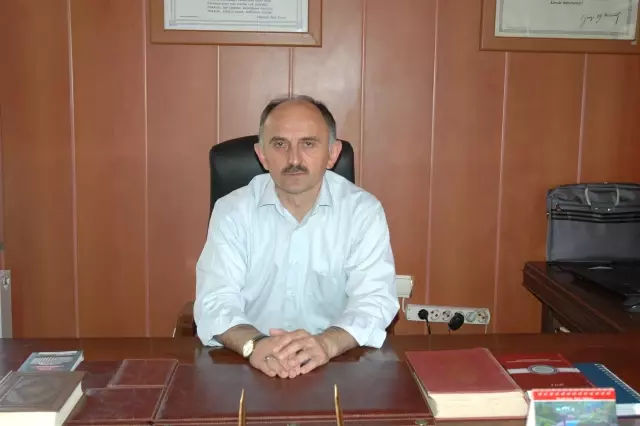 Müftü Eren Cenaze Evinde Defin Sonrası Yemek Dağıtmak Uygun Değil