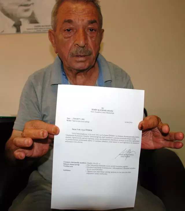 Gezi Konuşmasına Ceza Verilen Lise Öğrencisinin Babası: Kararla Oğlumu Astılar Gezi Konuşmasına Ceza Verilen Lise Öğrencisinin Babası: Kararla Oğlumu Astılar