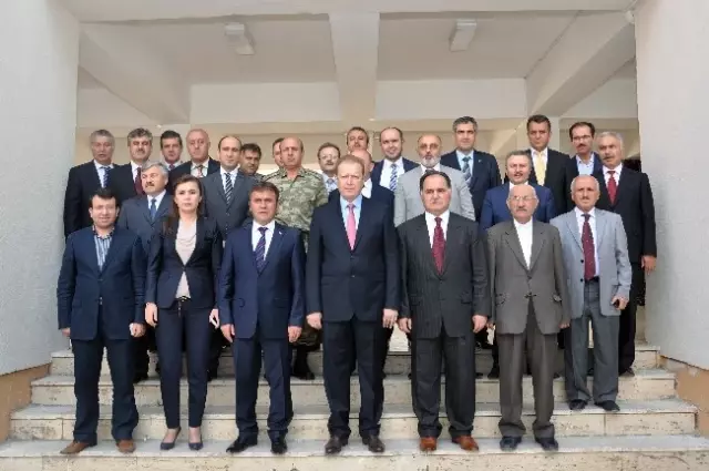 Gümüşhane Müftüsü Aktaş'a Veda Töreni Gümüşhane Müftüsü Aktaş'a Veda Töreni