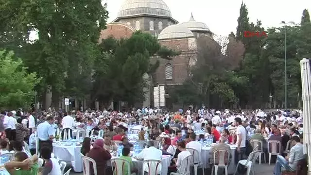 Balıkesir Başbakan Erdoğan, Canlı Yayında Balıkesirlilerin Ramazanını Kutladı Balıkesir Başbakan Erdoğan, Canlı Yayında Balıkesirlilerin Ramazanını Kutladı