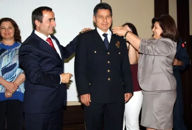 Antalya'da 32 Polis Memuru Bir Üst Türbeye Terfi Etti Antalya'da 32 Polis Memuru Bir Üst Türbeye Terfi Etti