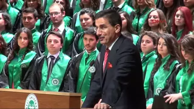 Genç Doktorlar Hipokrat Yeminiyle Mezun Oldular