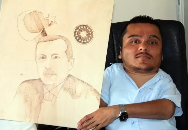 Engelli Ressamın Tek Hayali Yaptığı Resmi Başbakan'a Hediye Etmek