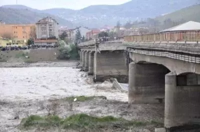 Filyos Çayı'ndaki Köprünün Çökmesi