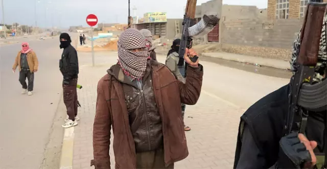Telafer'de IŞİD ile Türkmenler Arasında Çatışma Telafer'de IŞİD ile Türkmenler Arasında Çatışma