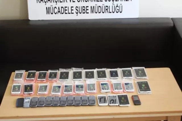 Kars Ta Kacak Cep Telefonu Ele Gecirildi Kars