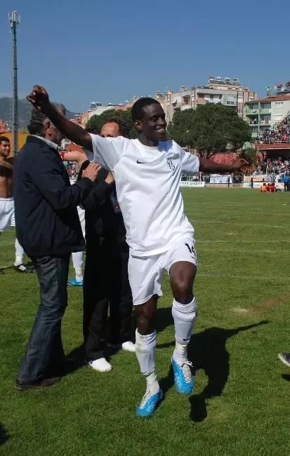 Sökespor, Hakan ve Cihan'ı Aldı Sökespor, Hakan ve Cihan'ı Aldı