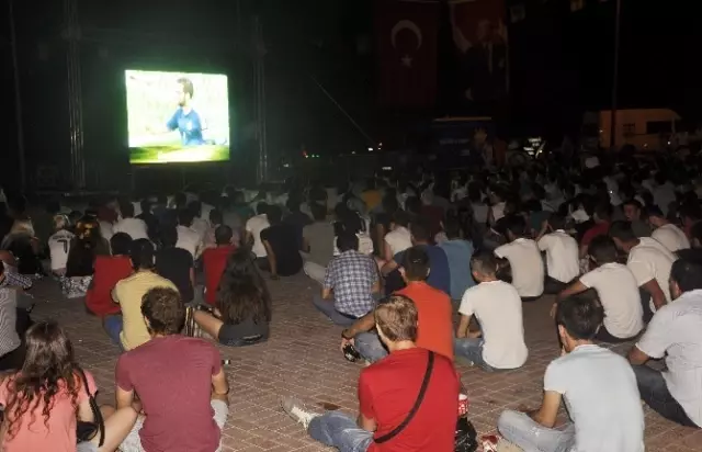 Antalya'da Dünya Kupası Heyecanı Antalya'da Dünya Kupası Heyecanı