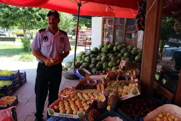 Niko, Gökçeada'ya Zabıta Oldu
