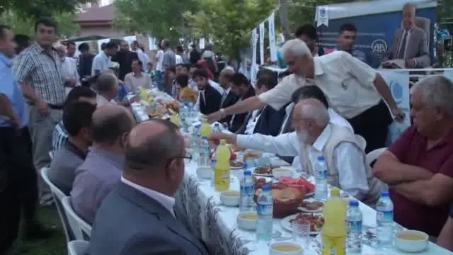 Turhan: Gazze'deki Kardeşlerimizin Sıkıntılarıyla Hemhal Olmak Gerek