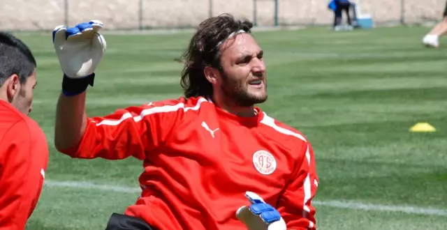 Kayserispor Kaleci Hakan Arıkan'la Anlaştı