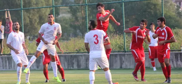 Futbol: Hazırlık Maçı Futbol: Hazırlık Maçı