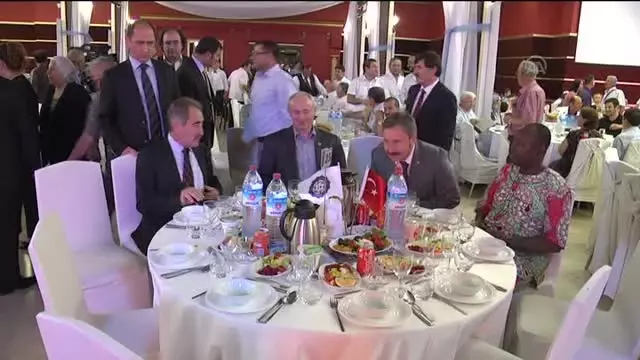 Anadolu Alevi Bektaşi Federasyonu iftarı -