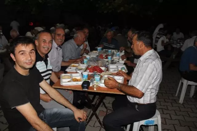 Selimiye Köylüleri İftarda Buluştu