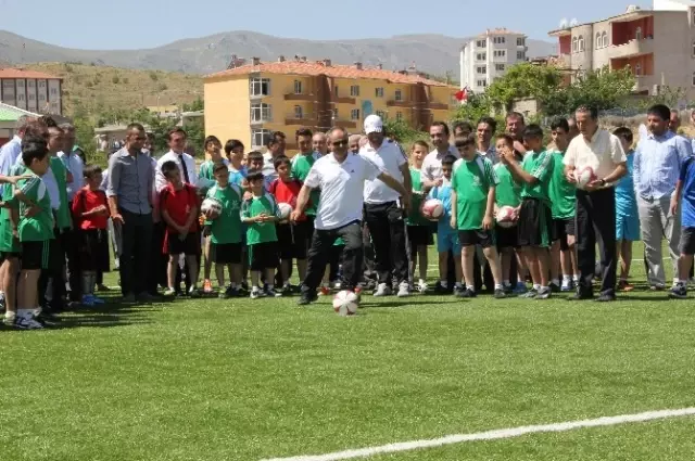 Yahyalı Belediye Başkanı Esat Öztürk Yapılan Çalışmaları Anlattı Yahyalı Belediye Başkanı Esat Öztürk Yapılan Çalışmaları Anlattı