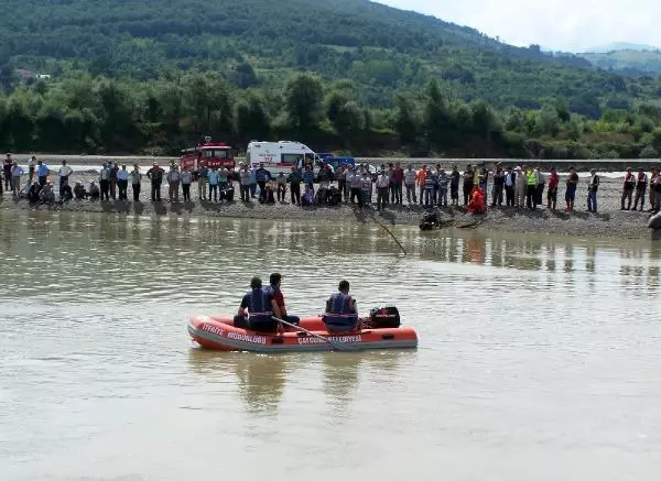 Çaycuma'da Balık Tutarken Filyos Çayına Düşerek Kayboldu