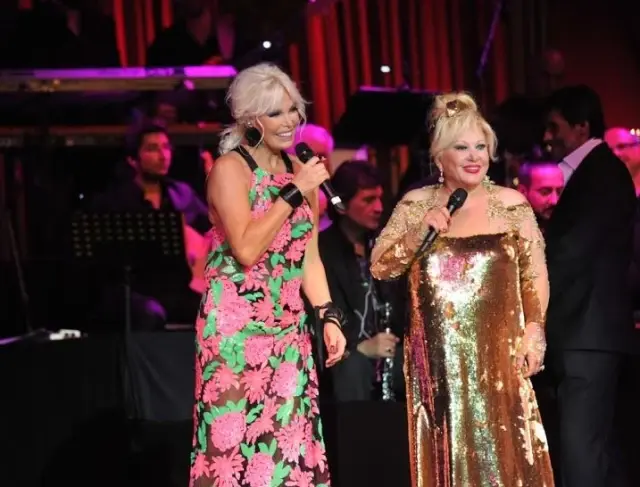 Gümüşajda Pekkan İle Muazzez Abacı'dan Müzik Dolu Gece! Gümüşajda Pekkan İle Muazzez Abacı'dan Müzik Dolu Gece!
