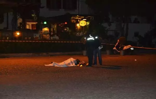 İstanbullu Kuyumcu Cunda�da Bıçaklanarak Öldürüldü Haber