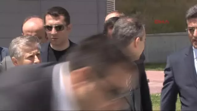 Bakan Kılıç, Yıkılan Atlama Kulelerinde İnceleme Yaptı Bakan Kılıç, Yıkılan Atlama Kulelerinde İnceleme Yaptı